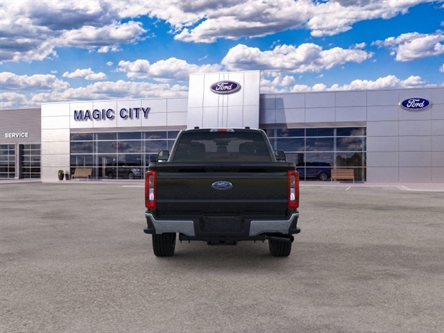 2026 Ford F-350 Super Duty XLT