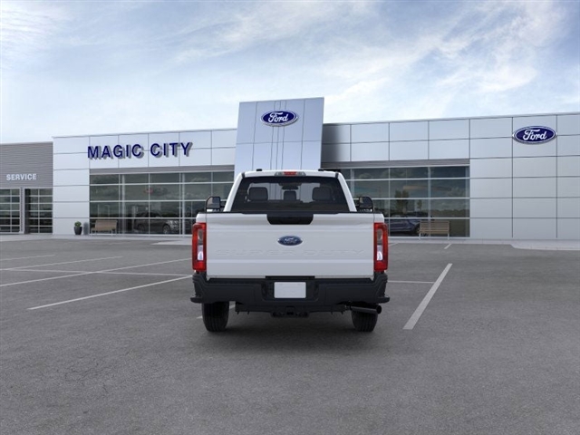 2025 Ford F-250 Super Duty XL