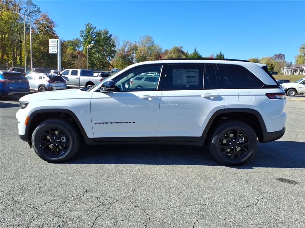 2025 Jeep Grand Cherokee Altitude 4x4