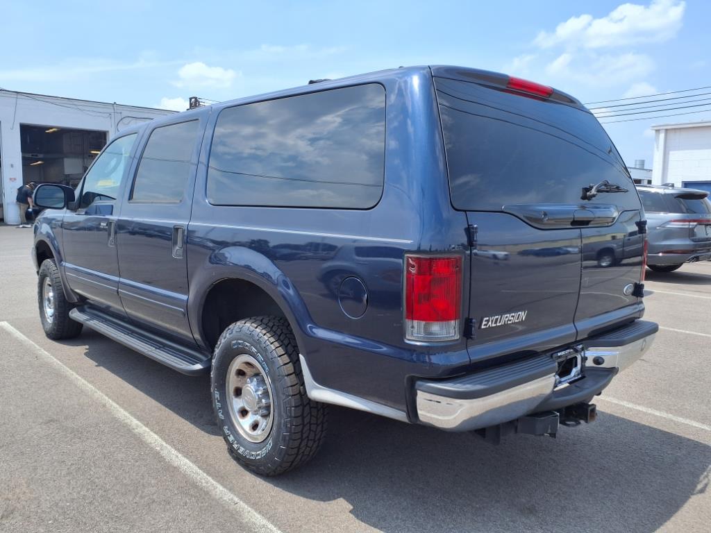 2004 Ford Excursion XLT