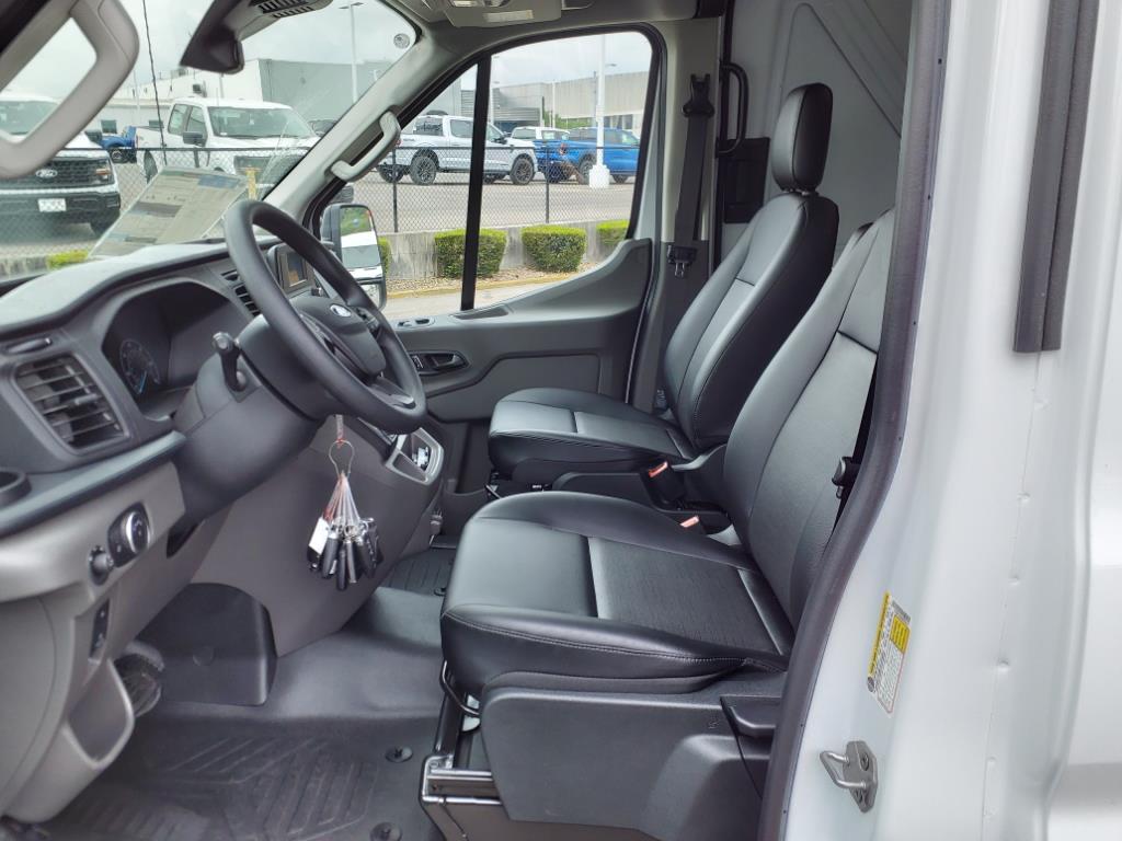 2024 Ford Transit 250
