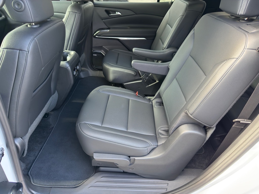2024 Chevrolet Traverse AWD LT
