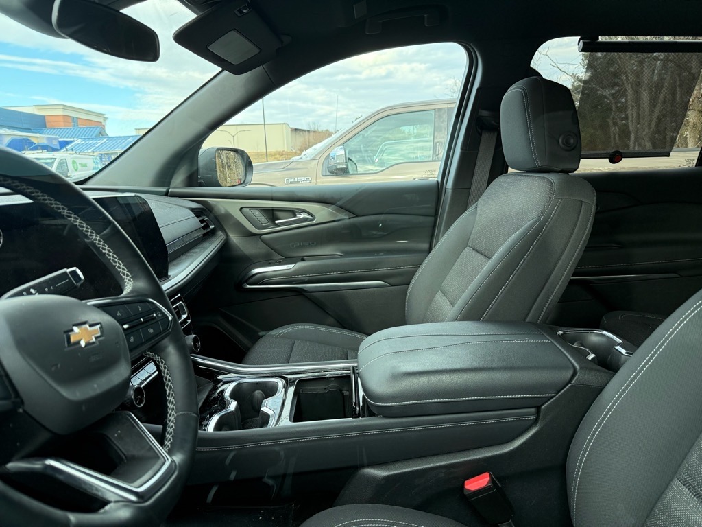 2024 Chevrolet Traverse AWD LT