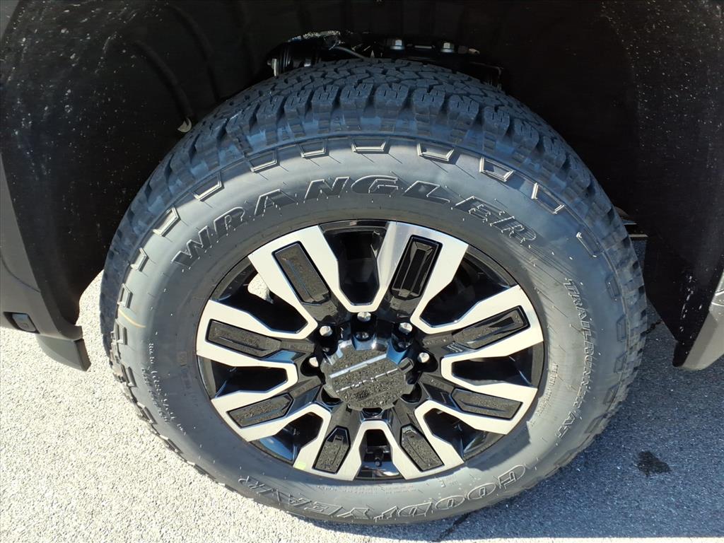 2026 GMC Sierra 2500HD Crew Cab, Standard Bed, Denali Ultimate, 4WD