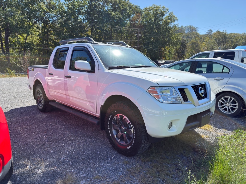 2020 Nissan Frontier Crew Cab PRO-4X 4x4