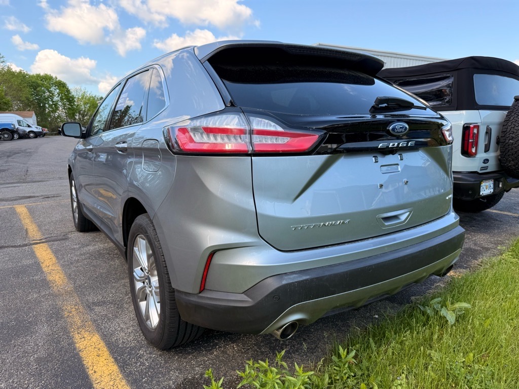 2022 Ford Edge Titanium