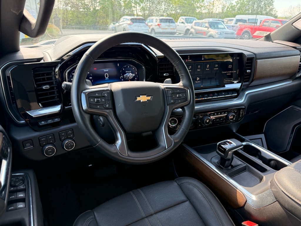 2023 Chevrolet Silverado 1500 High Country