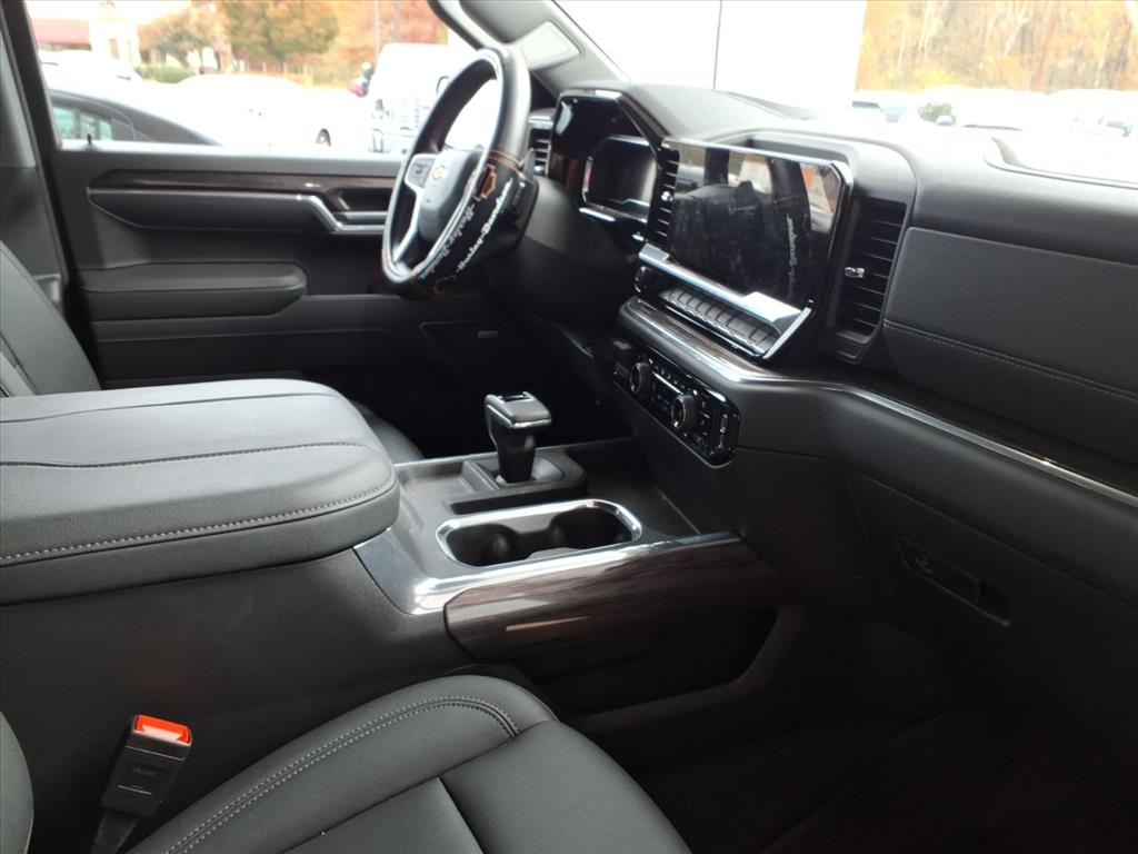 2025 Chevrolet Silverado 1500 4WD Crew Cab Short Bed LTZ