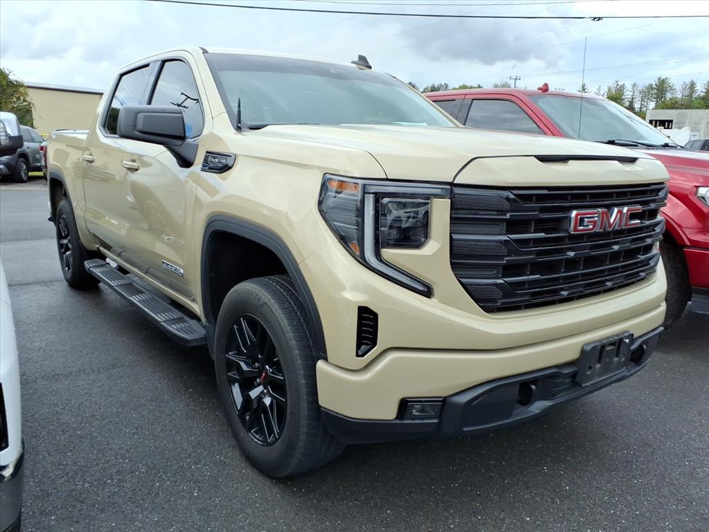2022 GMC Sierra 1500 4WD Crew Cab Short Box Elevation with 3SB