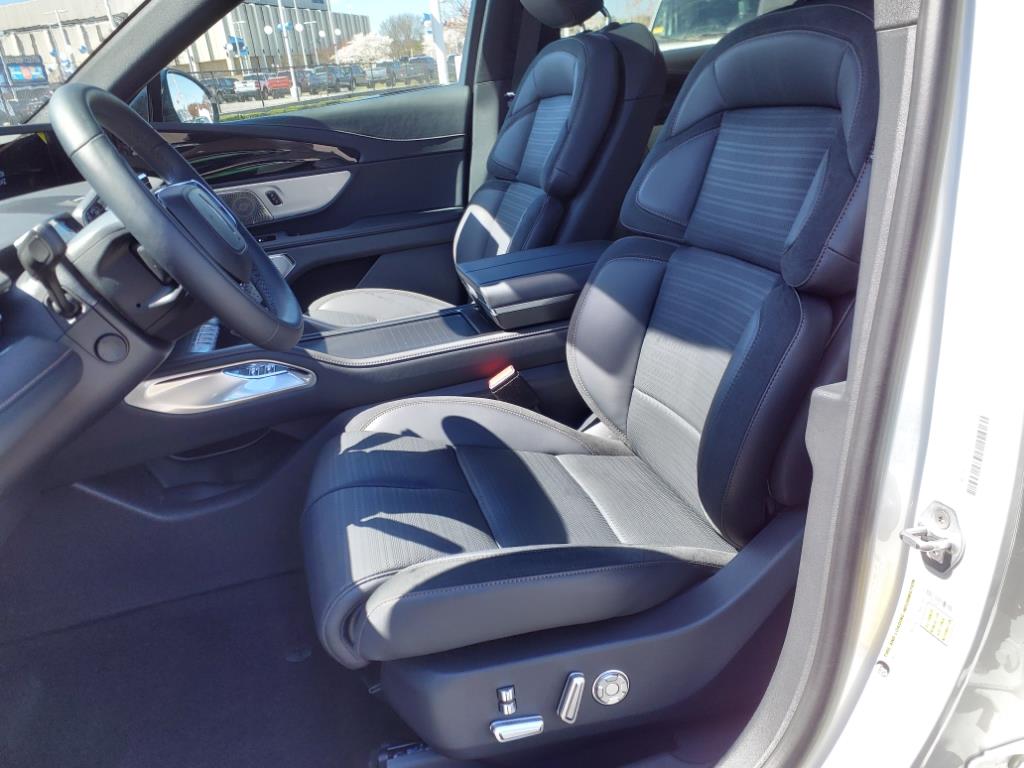 2025 Lincoln Nautilus Hybrid Reserve