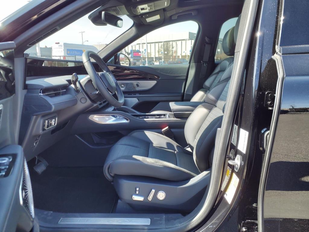 2025 Lincoln Nautilus Hybrid Reserve