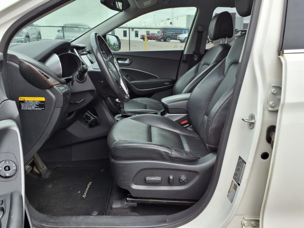2017 Hyundai SANTA FE SE