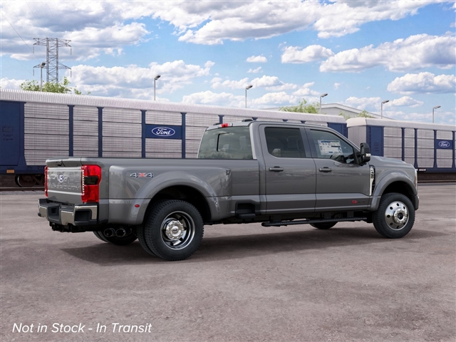 2027 Ford F-450 Super Duty XLT