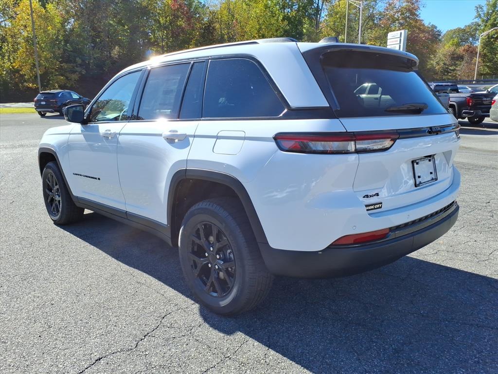 2025 Jeep Grand Cherokee Altitude 4x4