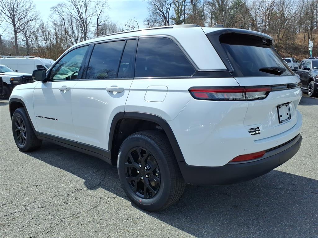 2026 Jeep Grand Cherokee Altitude 4x4