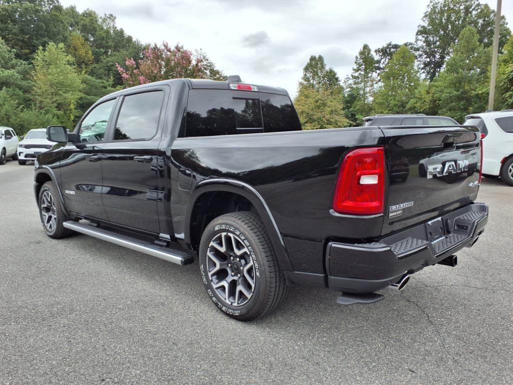 2025 Ram 1500 Laramie Crew Cab 4x4 5'7" Box