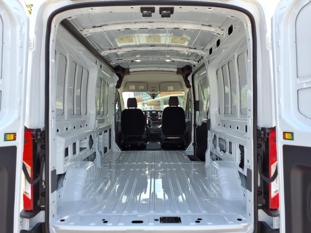 2025 Ford Transit 250