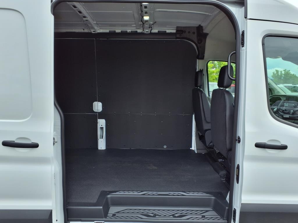 2025 Ford Transit 250