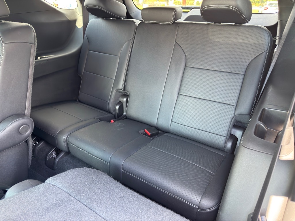 2025 Chevrolet Traverse AWD LT