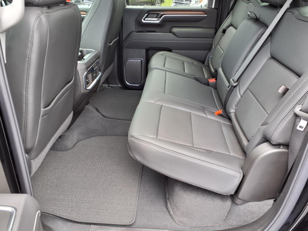 2025 GMC Sierra 2500HD Denali