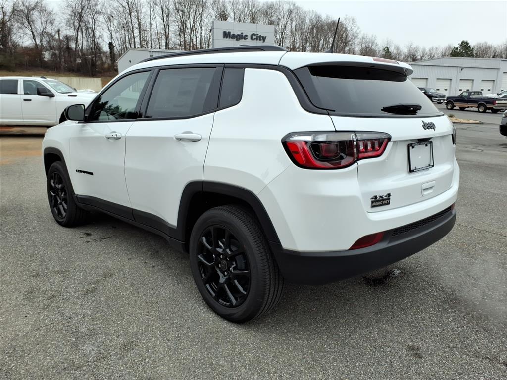 2026 Jeep Compass Latitude Altitude
