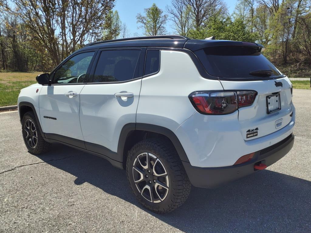 2024 Jeep Compass Trailhawk