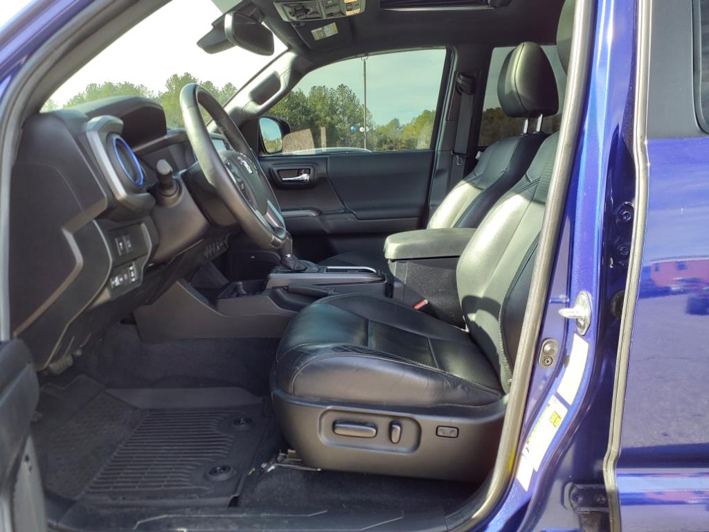 2022 Toyota Tacoma SR V6