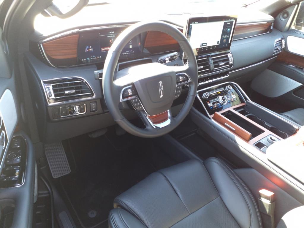 2024 Lincoln Navigator L Reserve