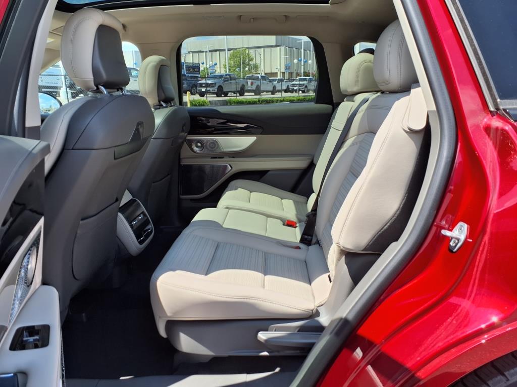 2025 Lincoln Nautilus Hybrid Reserve
