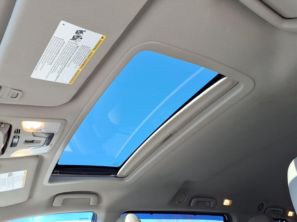 2017 Toyota Sienna XLE 7 Passenger