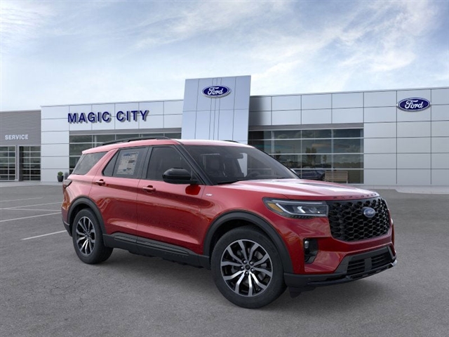 2025 Ford Explorer ST-Line