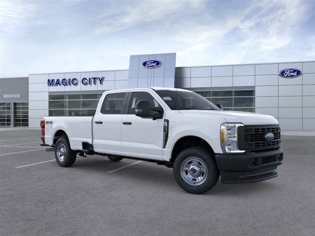 2025 Ford F-350 Super Duty XL