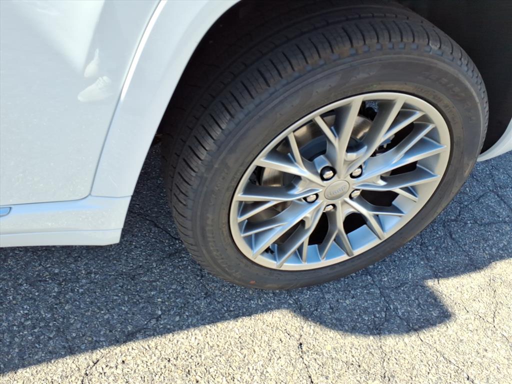 2025 Jeep Grand Cherokee Summit 4x4