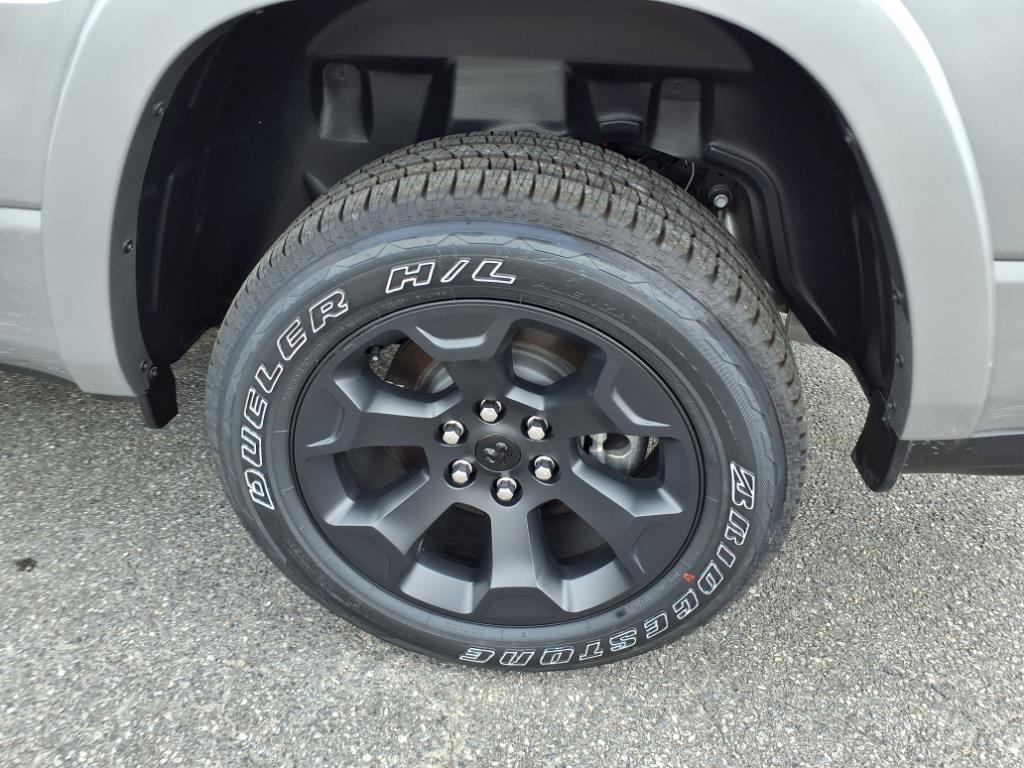 2025 Ram 1500 Big Horn Crew Cab 4x4 5'7" Box