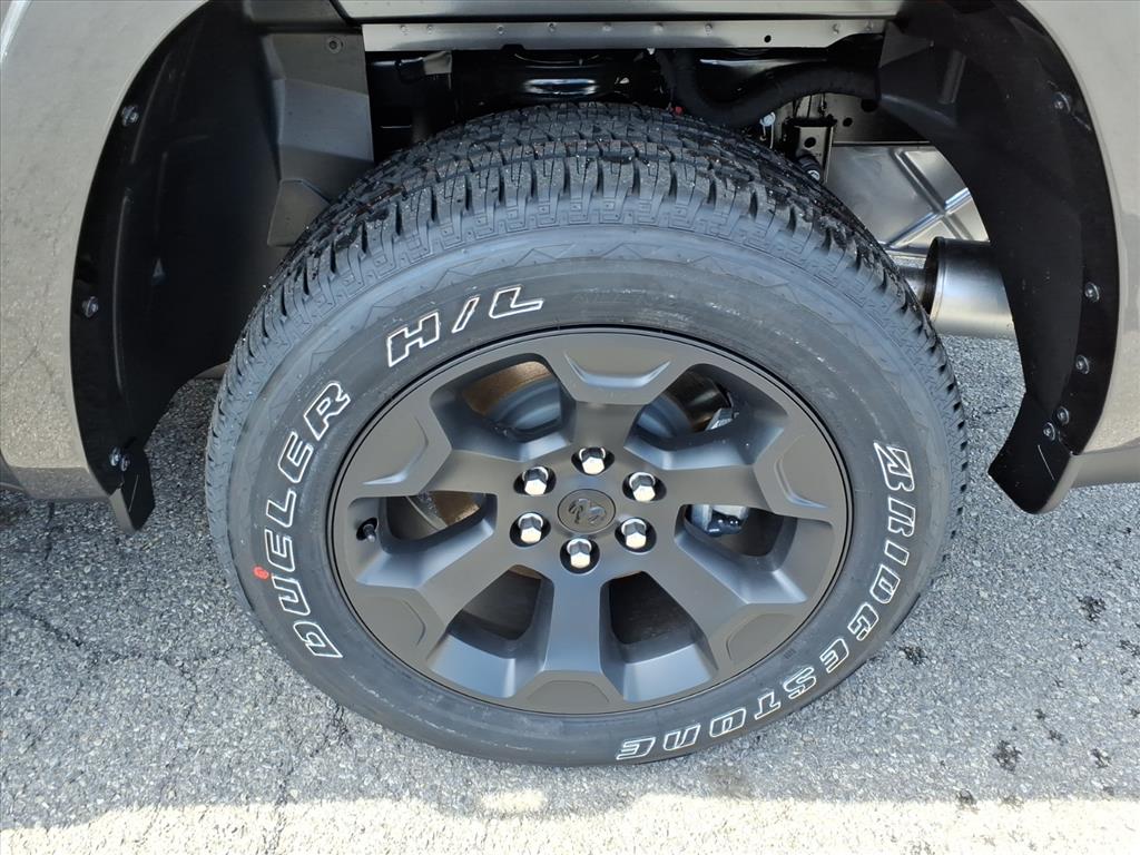 2026 Ram 1500 Big Horn Crew Cab 4x4 5'7" Box