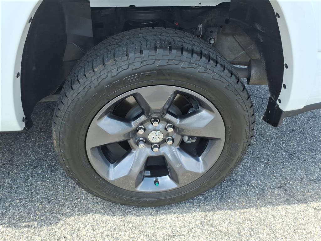 2023 Ram 1500 Big Horn Crew Cab 4x4 5'7" Box