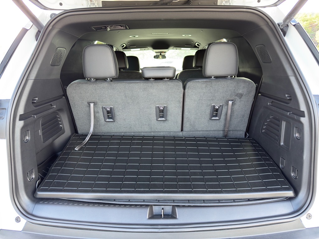 2024 Chevrolet Traverse AWD LT