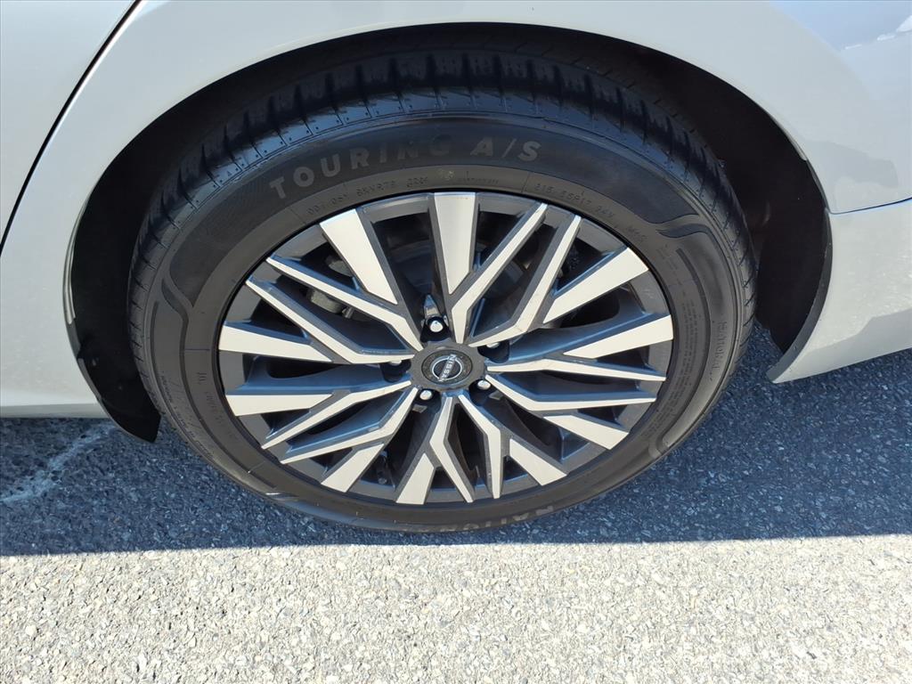 2023 Nissan Altima SV FWD