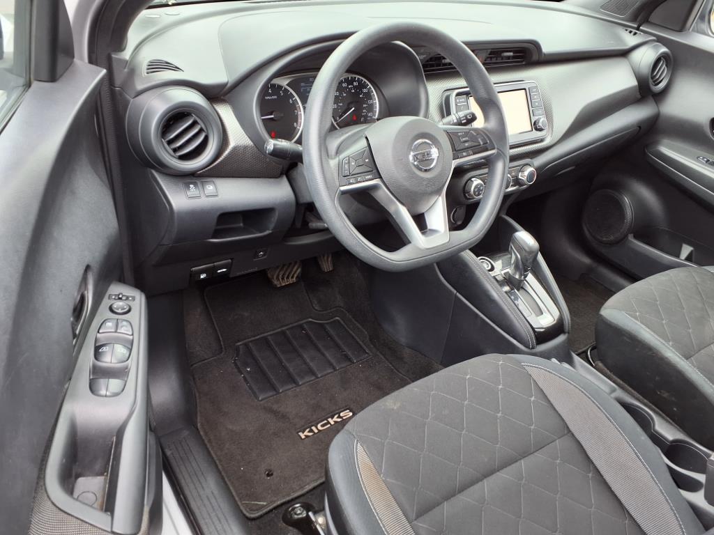 2019 Nissan Kicks S