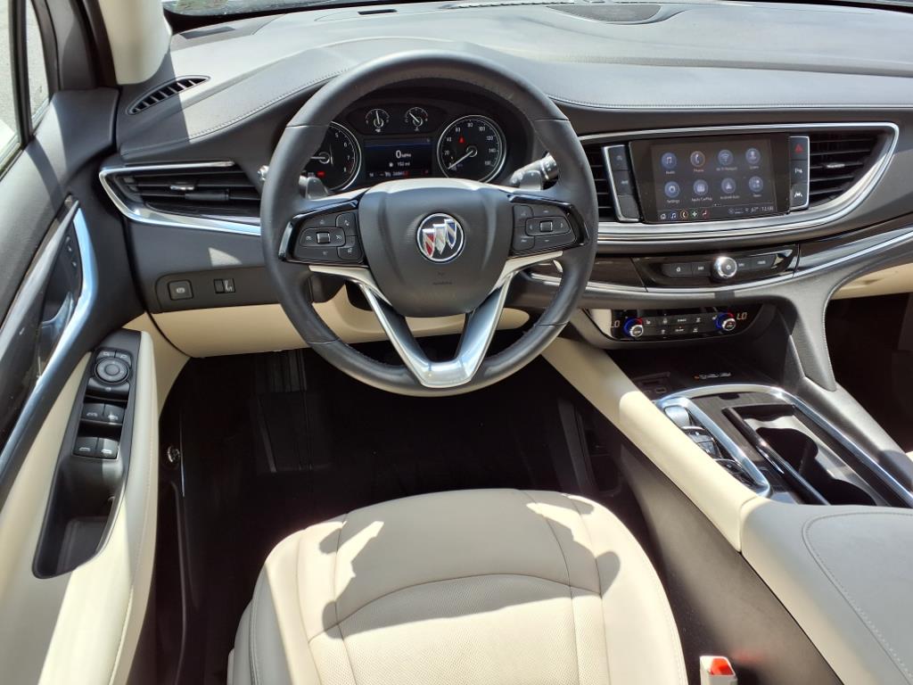 2022 Buick Enclave Essence