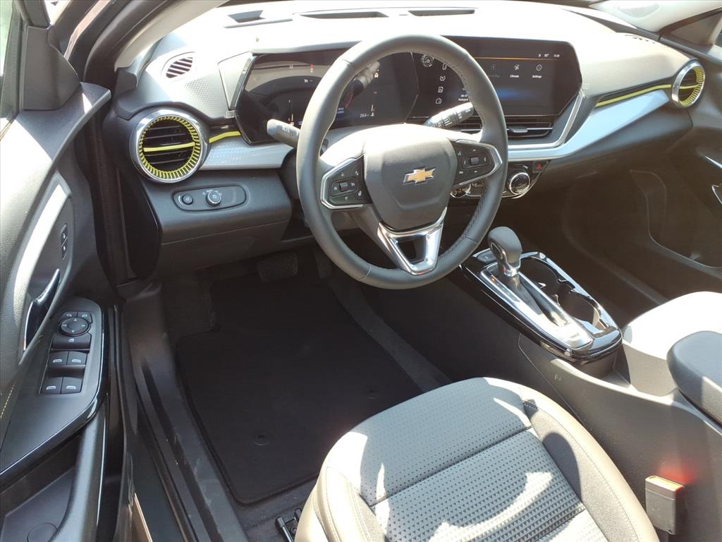 2026 Chevrolet Trax FWD LT