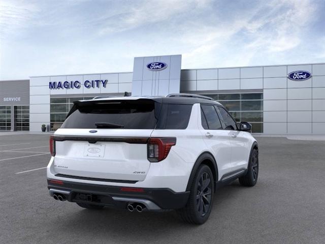 2025 Ford Explorer Platinum