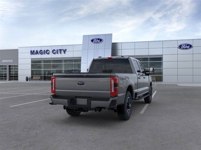 2025 Ford F-250 Super Duty Lariat
