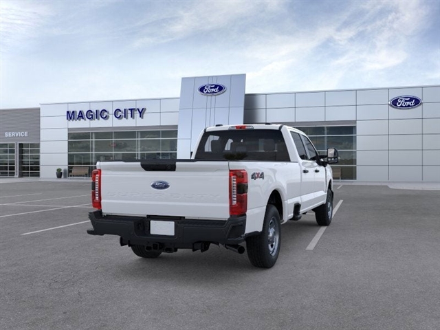 2025 Ford F-350 Super Duty XL