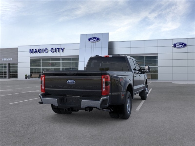 2026 Ford F-350 Super Duty LARIAT