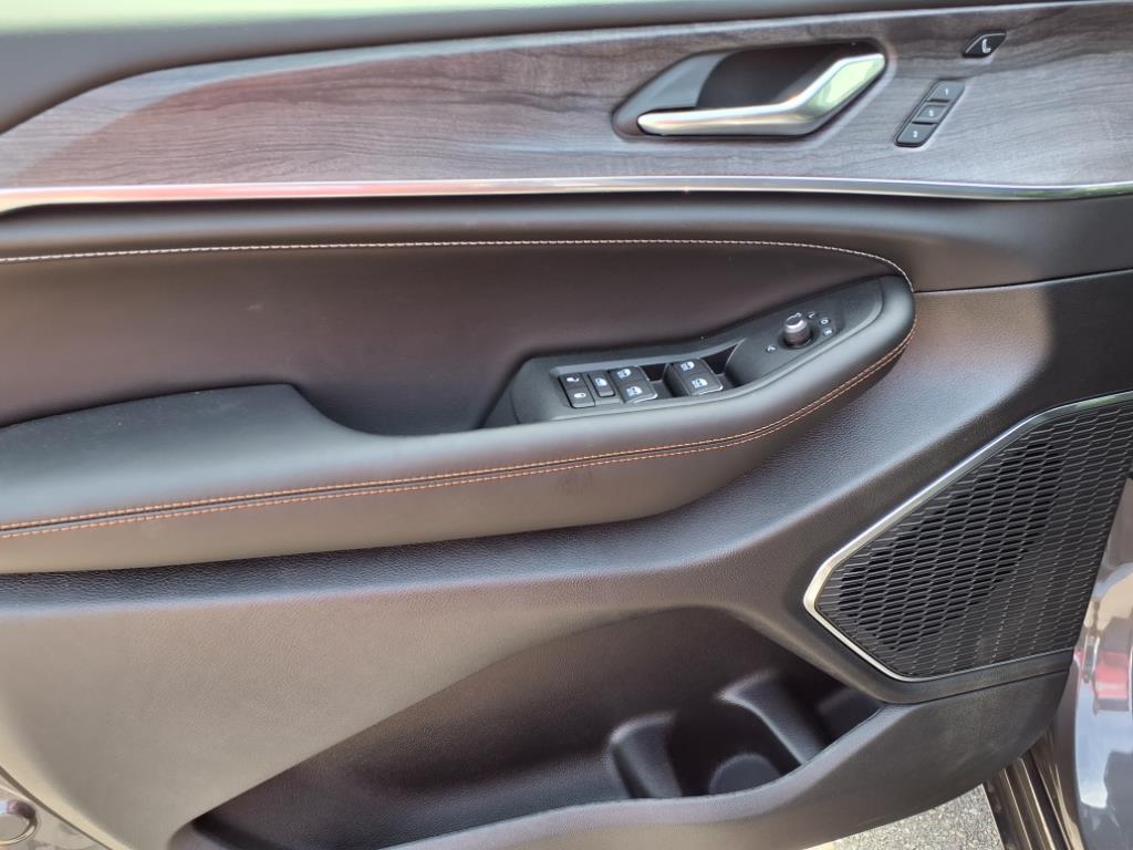 2025 Jeep Grand Cherokee Overland