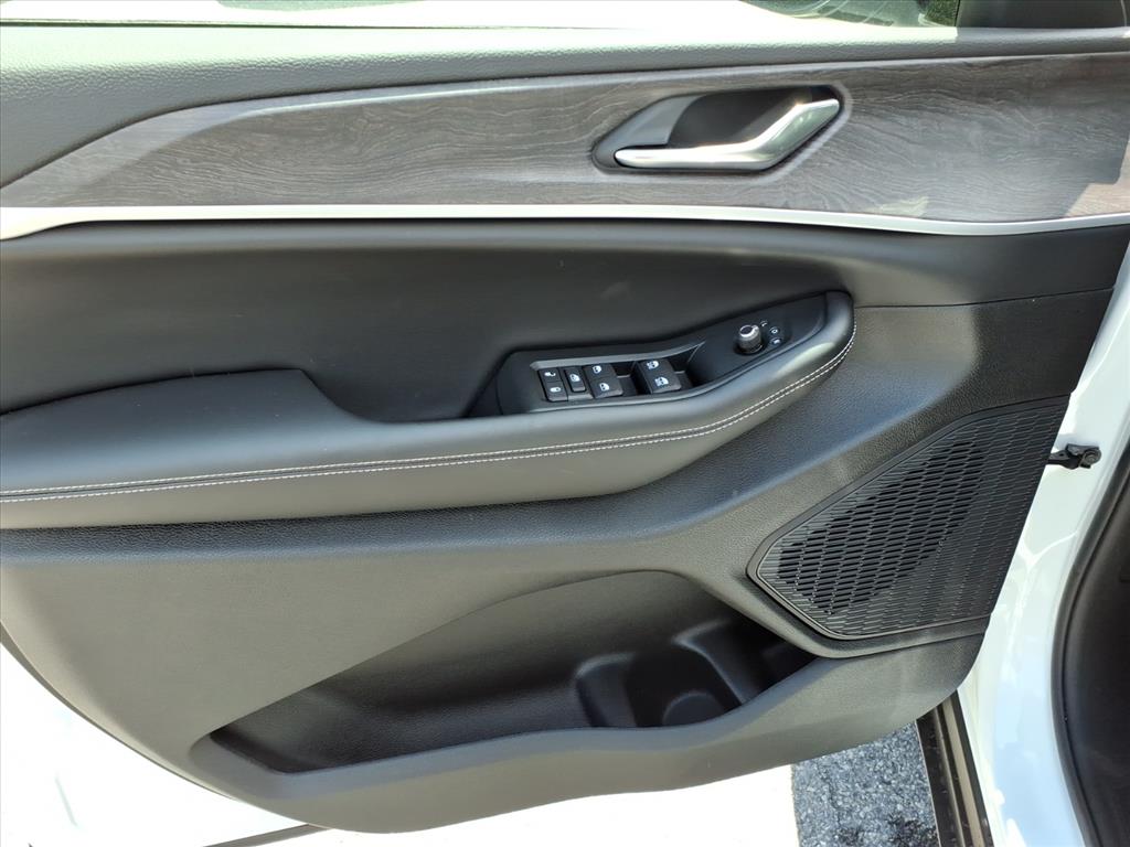2026 Jeep Grand Cherokee L Altitude 4x4