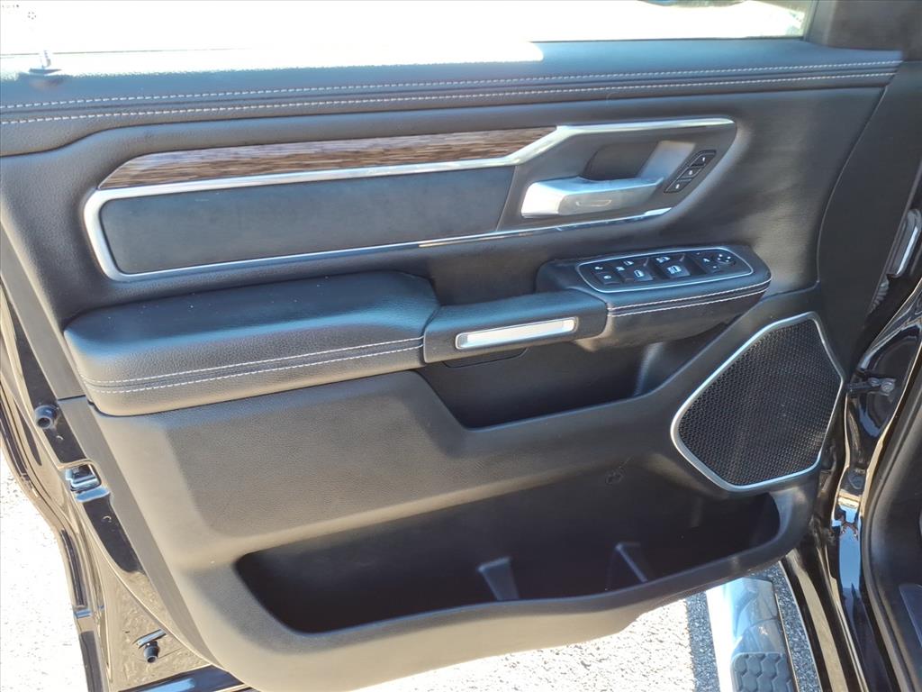 2019 Ram 1500 Laramie Crew Cab 4x2 5'7" Box