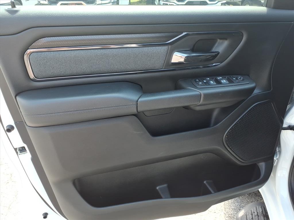 2023 Ram 1500 Big Horn Crew Cab 4x4 5'7" Box