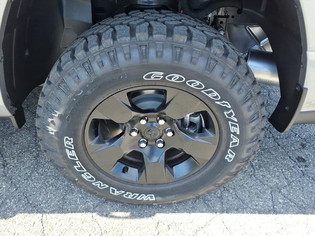 2026 Ram 1500 Warlock Crew Cab 4x4 5'7" Box